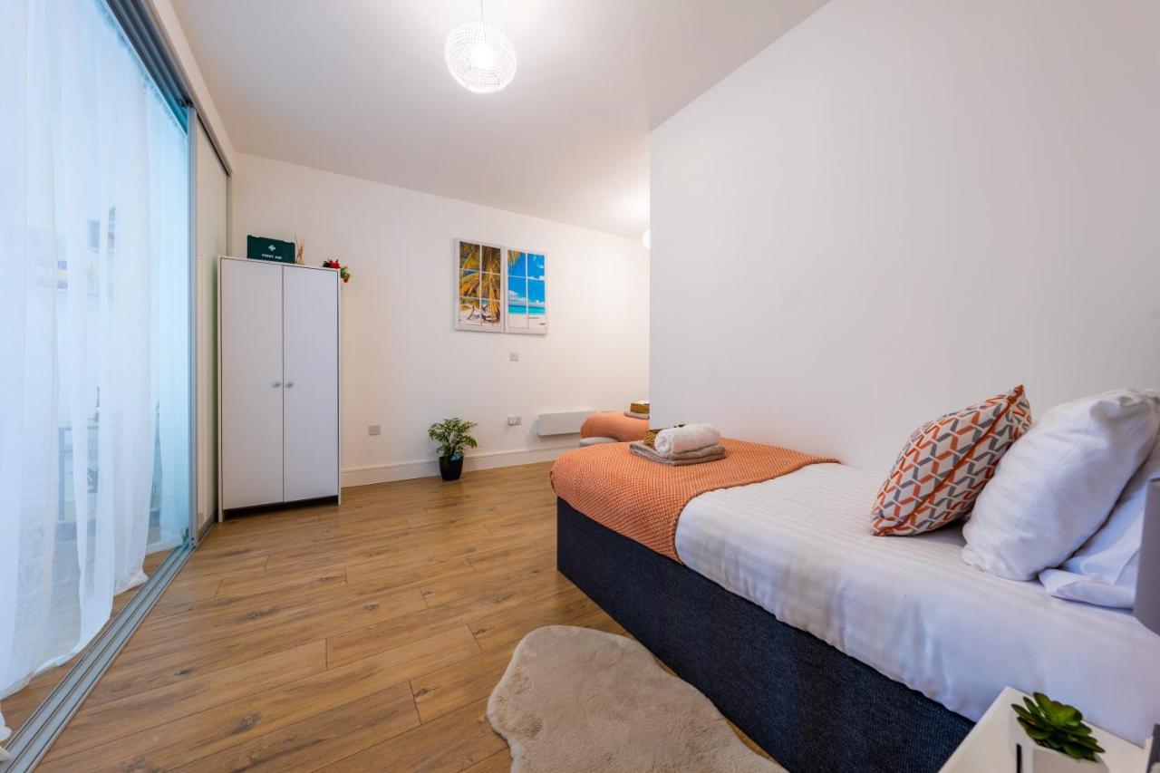 Mission Wave - Venture Apartment 斯坦斯 外观 照片